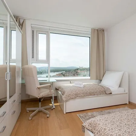 Panorama Escape 26th Floor - Castle & Views Pressburg