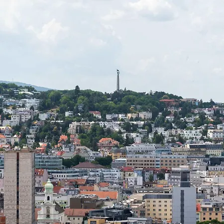 Panorama Escape 26th Floor - Castle & Views Pressburg